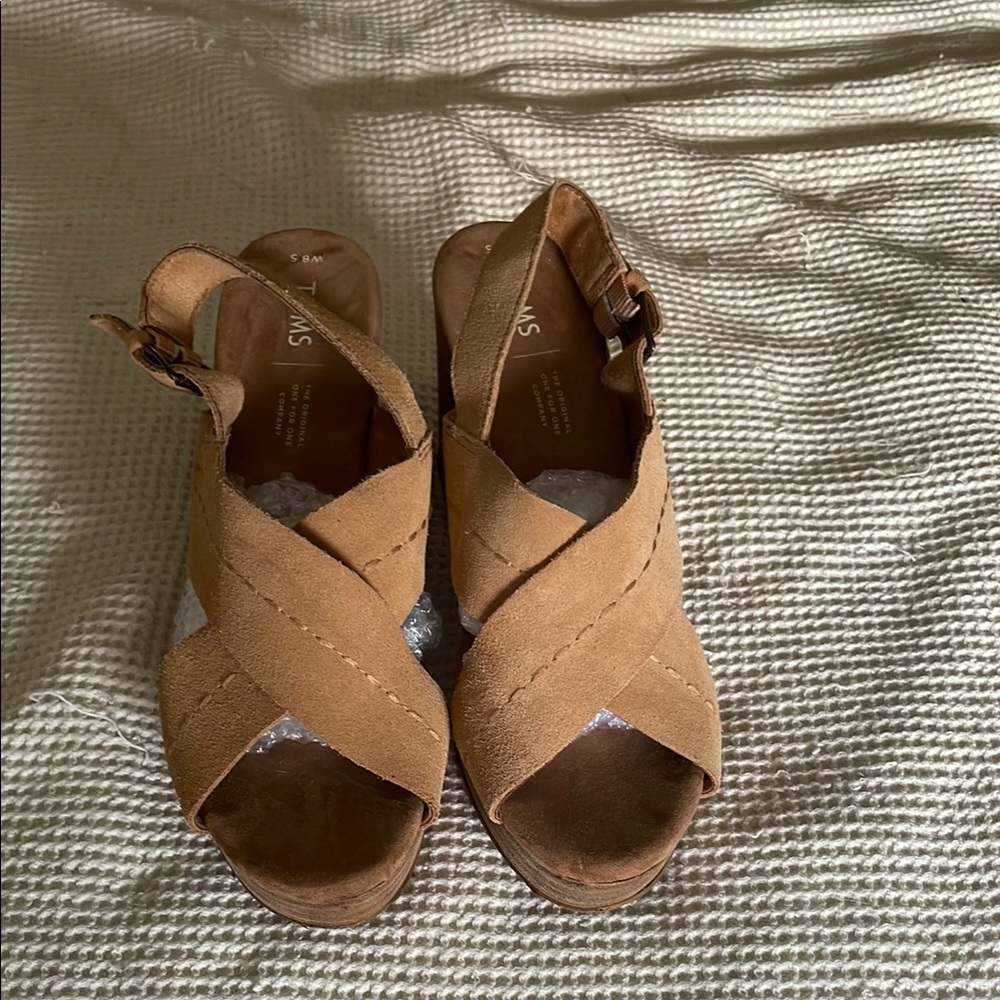 Stylish Tom’s Sandals